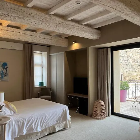 Boutique La Montesquieu 4*