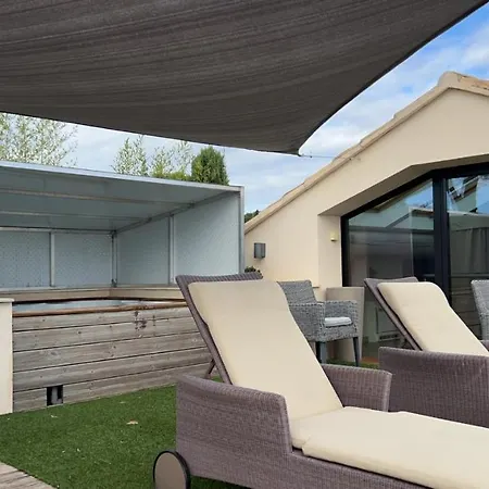 Boutique La Montesquieu & Sa Piscine 호텔