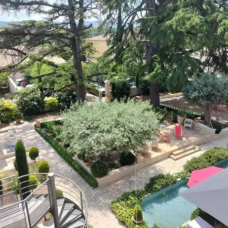 Montesquieu Hotel Laudun-l'Ardoise