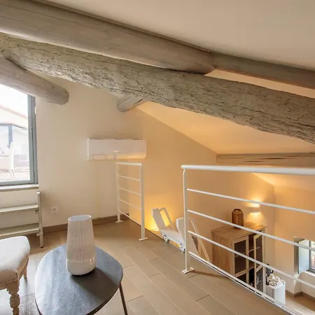 Boutique La Montesquieu & Sa Piscine 4* Laudun