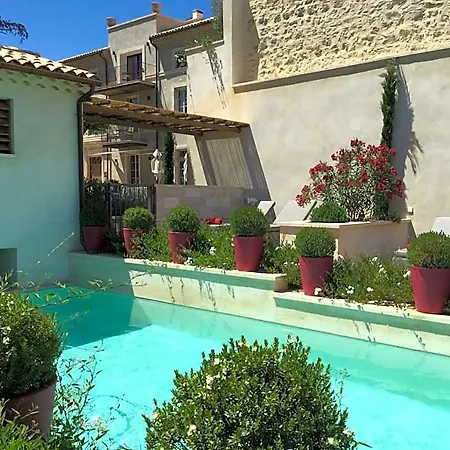 Boutique La Montesquieu & Sa Piscine فندق