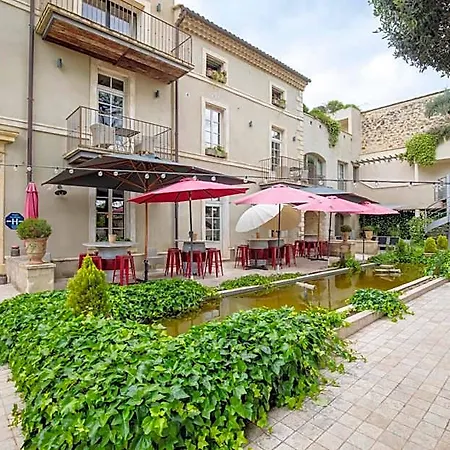 Boutique La Montesquieu & Sa Piscine فندق