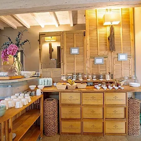 Boutique La Montesquieu & Sa Piscine Laudun