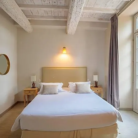 Boutique La Montesquieu & Sa Piscine 4* Laudun