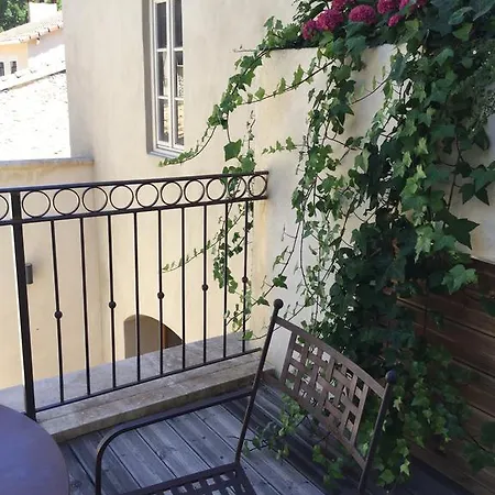 Boutique La Montesquieu 4*