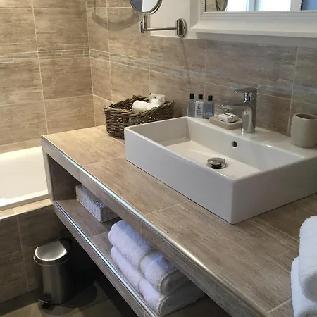 فندق Boutique La Montesquieu 4*