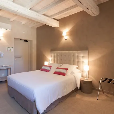 Boutique La Montesquieu Hotel 4*