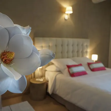 Boutique La Montesquieu 4*