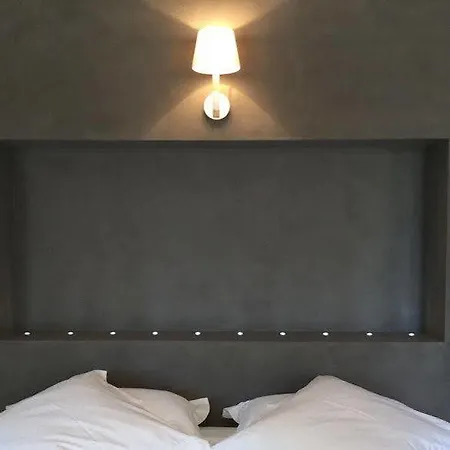 Boutique La Montesquieu & Sa Piscine 호텔